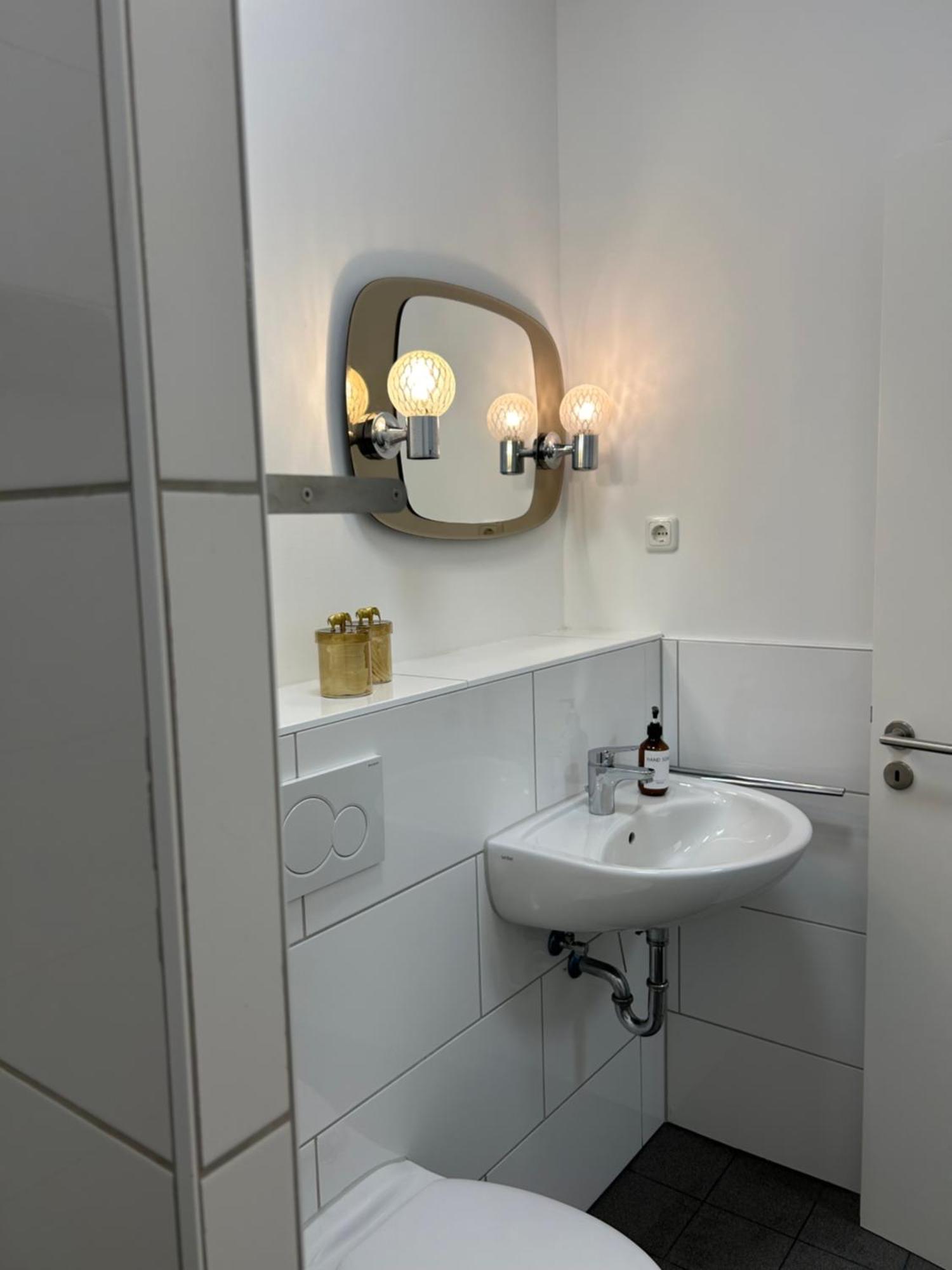 35 Qm Grosses Apartment Mit Eigenem Badezimmer In Den Elbvororten هامبورغ المظهر الخارجي الصورة